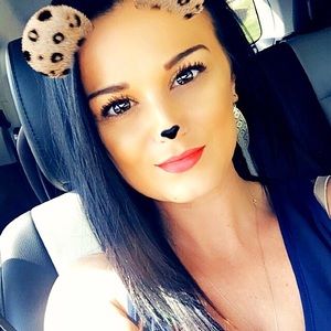 Meet your Posher, Kelli